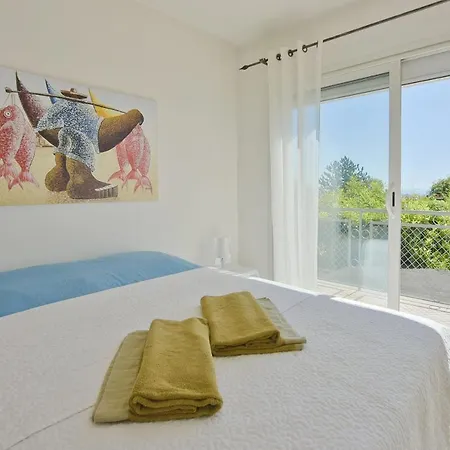 ヴィラ Family House With Swimming Pool & Sea View アンティーブ