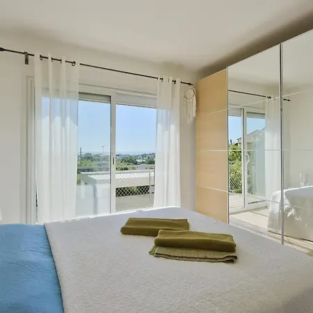 Family House With Swimming Pool & Sea View * アンティーブ