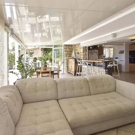Family House With Swimming Pool & Sea View ヴィラ アンティーブ